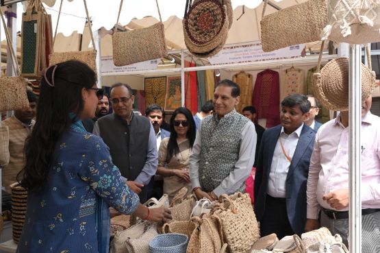 Visit to Exhibition Pavilion, EKTA Event Shimla on 19/05/2025 by Hon'ble Chief Guest and Senior Officers of Ministry of Textiles in presence of Secretary, National Jute Board Visit to Exhibition Pavilion, EKTA Event Shimla on 19/05/2025 by Hon'ble Chief Guest and Senior Officers of Ministry of Textiles in presence of Secretary, National Jute Board