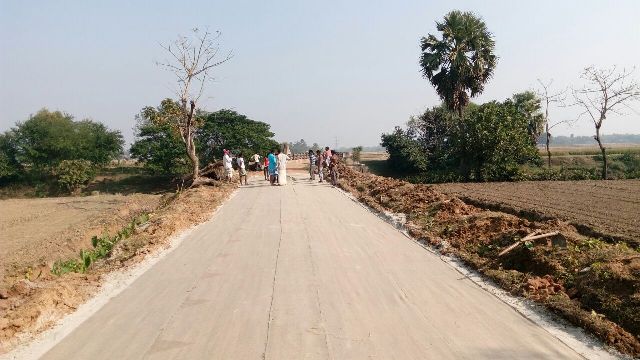 Strengthening of road sub-grade with Jute Geotextile at Burdwan, West Bengal Strengthening of road sub-grade with Jute Geotextile at Burdwan, West Bengal